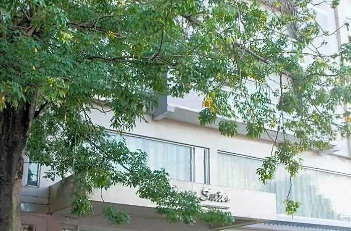 Negrense Suites